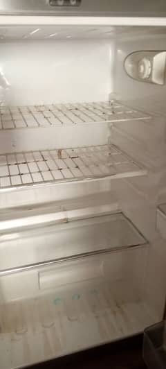 Haeir fridge for sell