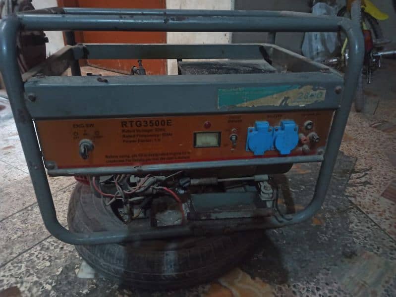 I'm a gander for arjunt sale homa used generator 03152444081 1