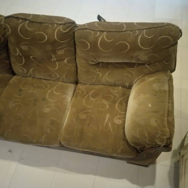 5 Seater sofa set in velvet 3