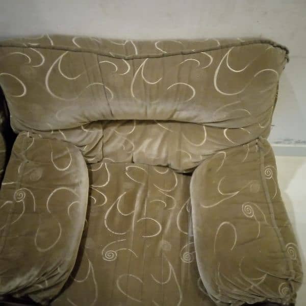 5 Seater sofa set in velvet 11