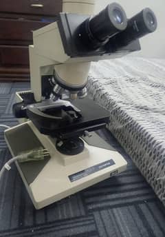 Olympus BH2 . Microscope