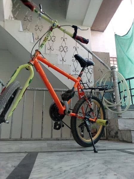 phonex cycle for sale avalibile in wah model town phase 2 3