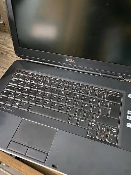 DELL LATITUDE E5430 1