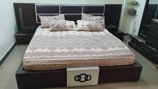 Bedset with wardrobe at low price 0