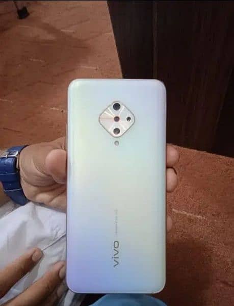 vivo s1 pro with box pta approved no any singal scretch 10