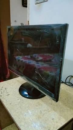 LG Company 24"inch LED IPS penal Display in Good Fresh condition