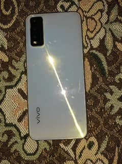 vivo y20 in good condition only mobile & charger