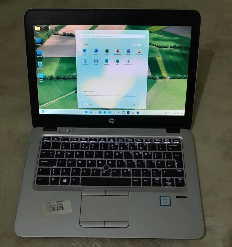 Laptop HP Elitebook 820 G3 0
