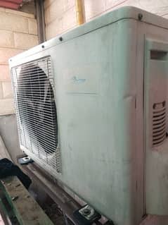 Fast AC 1.5 ton Amazing cooling and throw