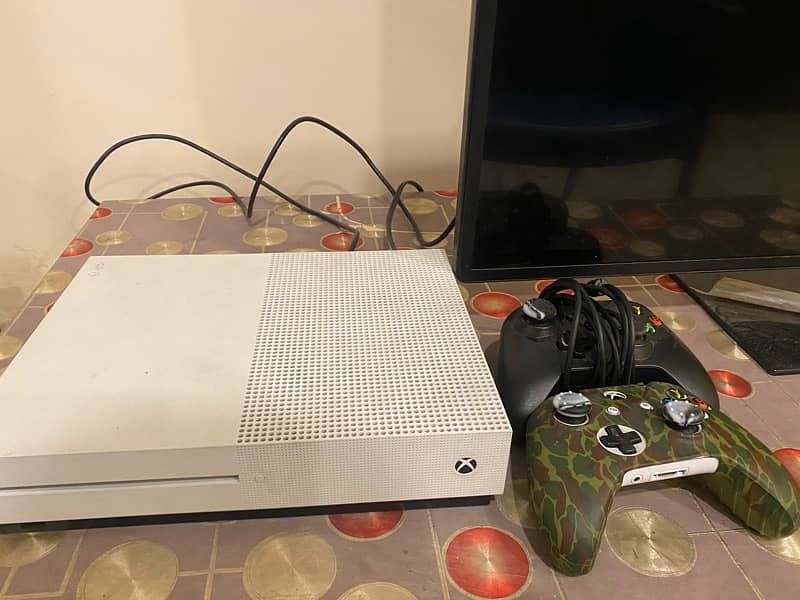 Xbox One S 1TB 10/10 condition 0