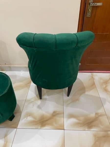 2 seater chairs along with table in best condition URGENT SALE!!!!!!! 3