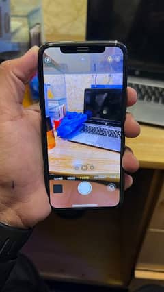 Iphone 11pro waterpack condition 10/10 0