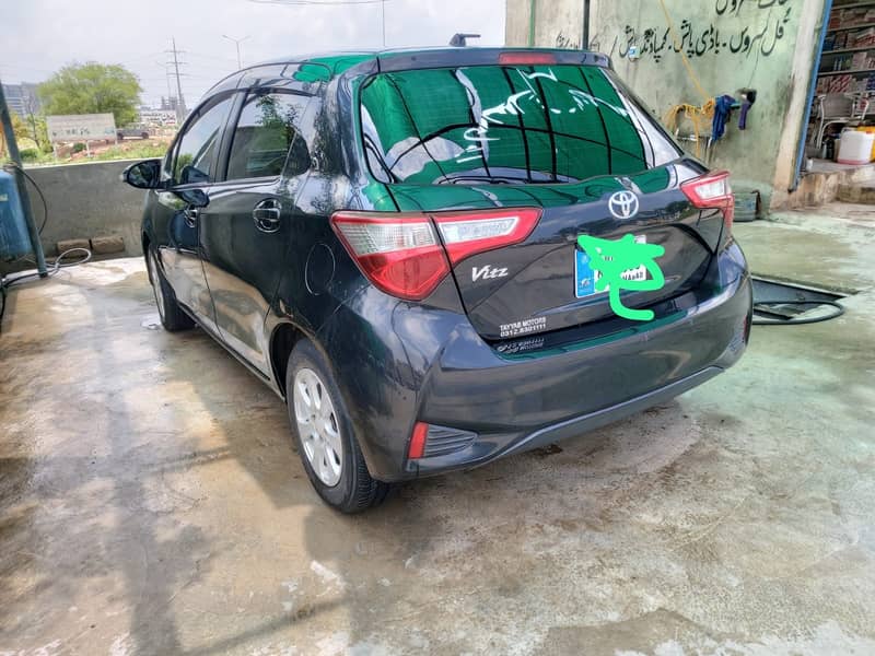 Toyota Vitz 2017 4