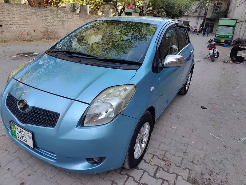 Toyota vitz 2006/9 1000cc 3