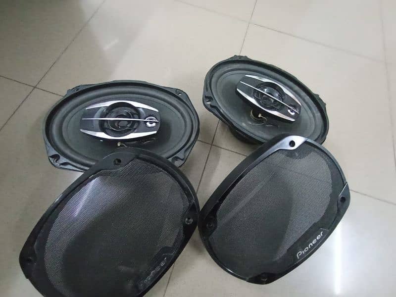 Poineer Speakers 1000 watt 1