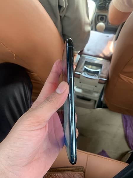 Iphone 11 pro max non PTA 3