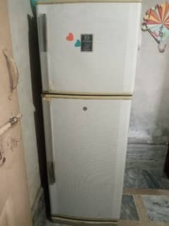 Dowlance used fridge for Sale