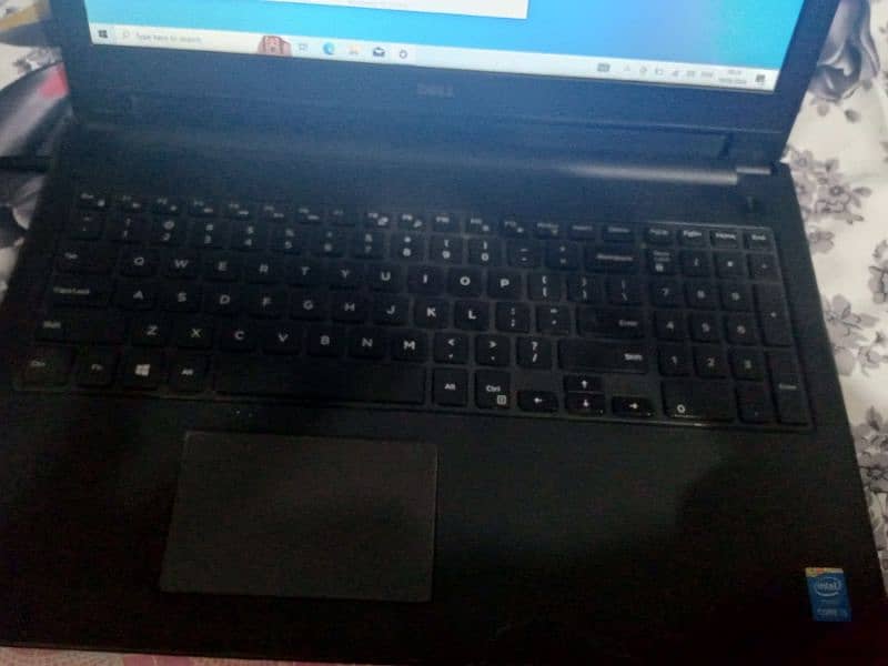 Dell laptop i5 generation touch screen 1
