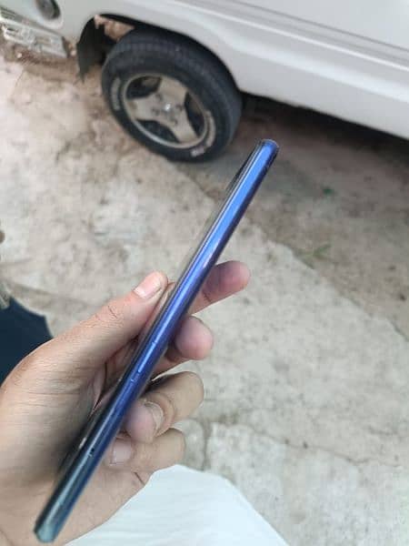 Oppo Reno 3 pro 3