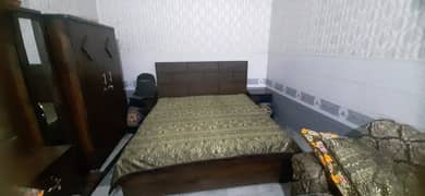 full size bed with two side table 10/9.5 condition well used price