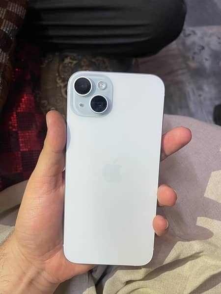 iphone 15 plus baby blue 4