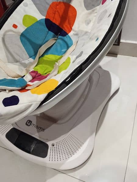 MamaRoo 4moms Baby Swing 1