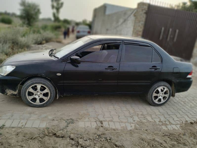 Mitsubishi Lancer 2005 6