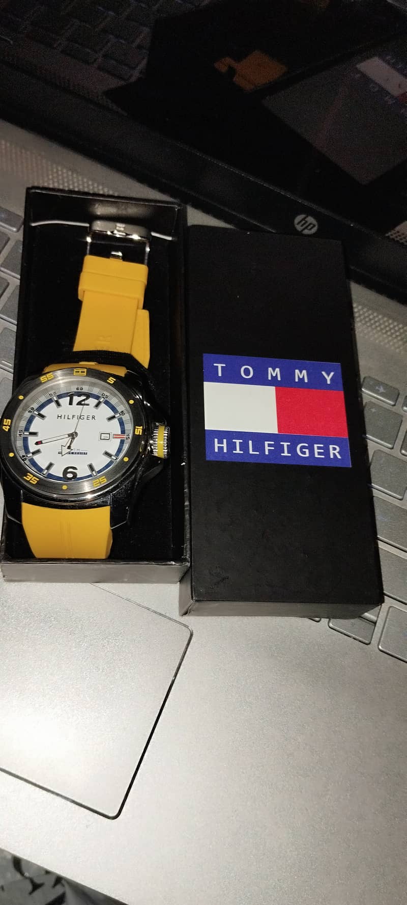 Tommy Hilfiger Engraved-Logo Silicone Round Analog Water Resistant 2