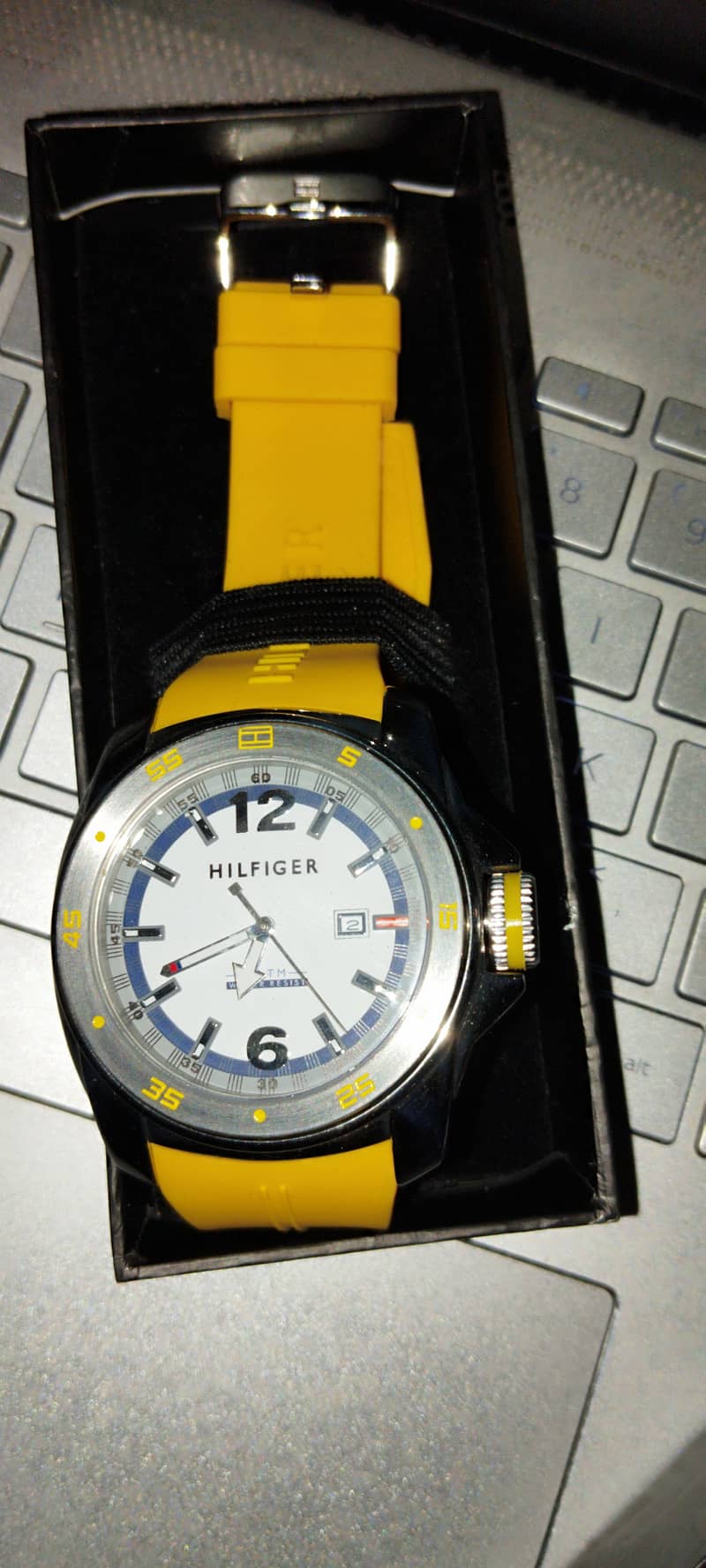 Tommy Hilfiger Engraved-Logo Silicone Round Analog Water Resistant 3