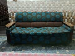 5 seater sofa set with wooden table for sale
