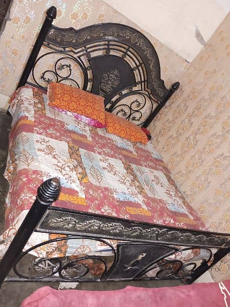 Iron bed for sale without matters 1