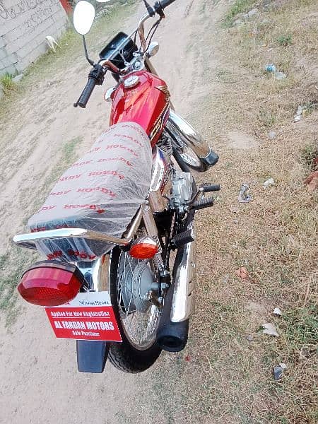 Honda for sell Islamabad Namber Self start 3