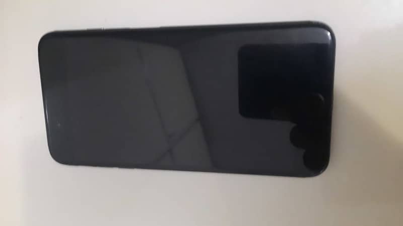 Black Iphone 7 Plus 128 GB 2