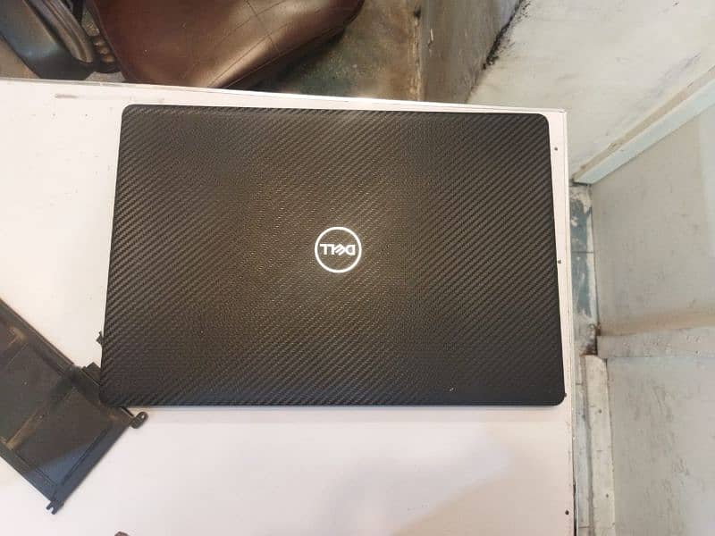 Dell Laptop 6