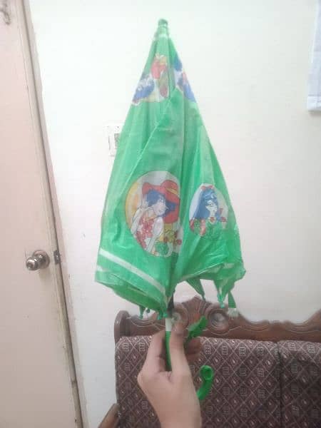 this is new and fashion for girls green umbrella please buy this item 2