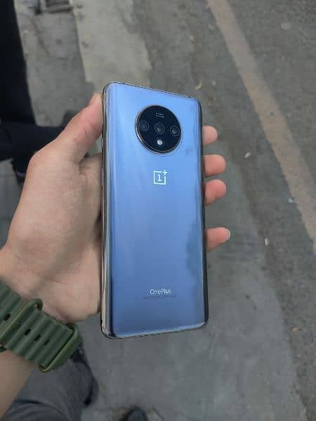 Oneplus 7t in Lush condition 10/10 for Sale only 1