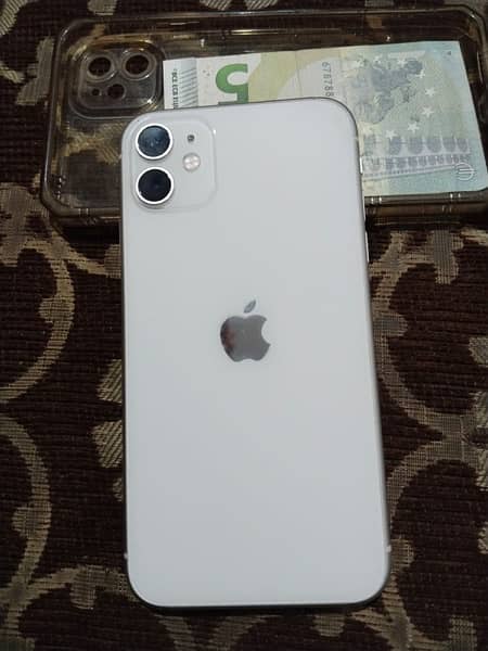 iphone 11 good condition 5 euro free 1