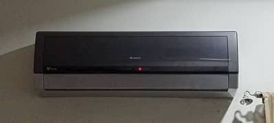 DC inverter ac in new condition (2pcs)