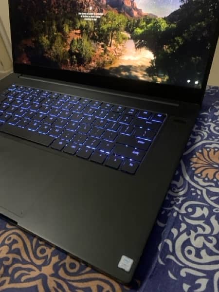 Razer Blade 15 base 2019 With RTX 2060 Gaming laptop 2