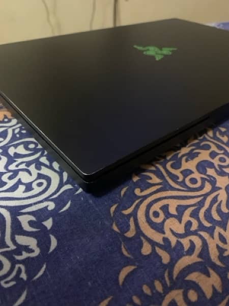 Razer Blade 15 base 2019 With RTX 2060 Gaming laptop 5