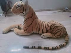 stuff toy tiger big in size