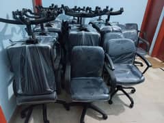 Sllightly Use office Revalving Chairs Available