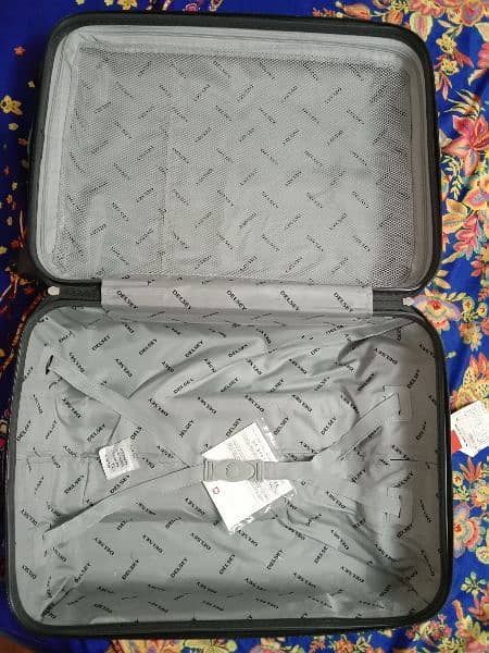 Branded New DELSEY Luggage Bag 10