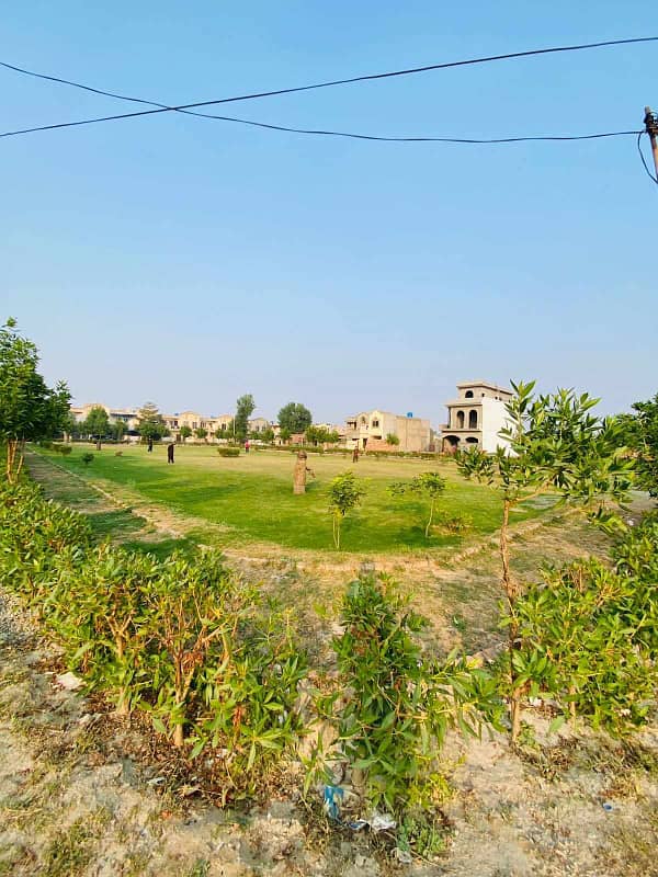 Super Hot Location 5 Marla Plot For Sale In VIP Block Eden Abad Lahore 14