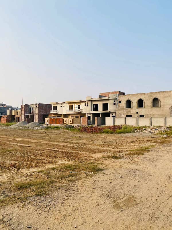 Super Hot Location 5 Marla Plot For Sale In VIP Block Eden Abad Lahore 30