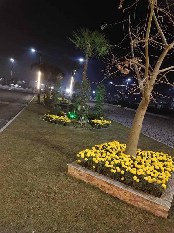 Super Hot Location 5 Marla Plot For Sale In VIP Block Eden Abad Lahore 34