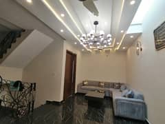 Prime Location House Of 1125 Square Feet Is Available For sale In Al Hafeez Garden - Ismail Block, Lahore