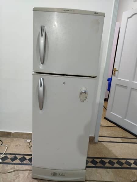 LG non frost refrigerator 4