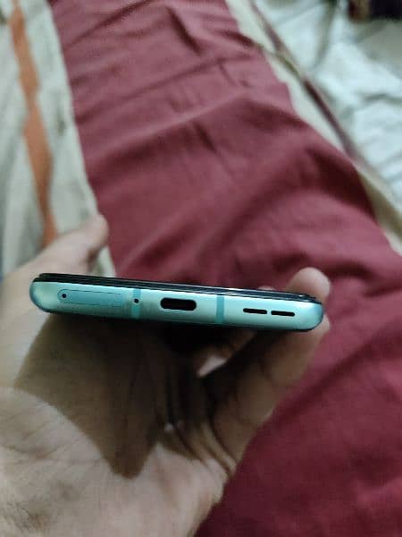 OnePlus 8T 4
