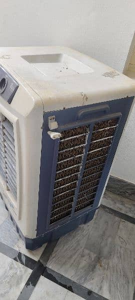 Plastic Body Air cooler in 90% condition see pix No fault 2
